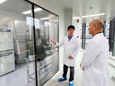 深圳澤醫(yī)細(xì)胞治療集團(tuán)迎市科協(xié)海智工作考察，共探細(xì)胞技術(shù)研發(fā)與應(yīng)用新篇章